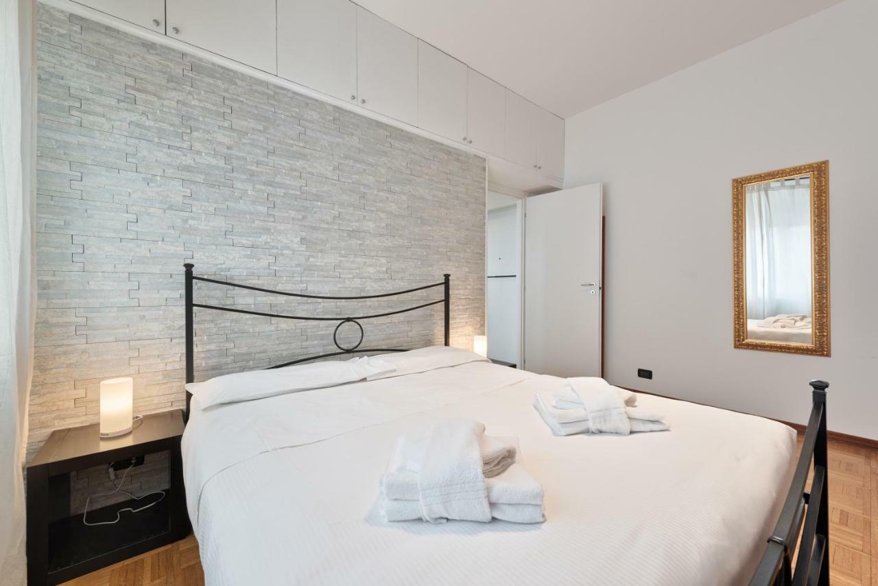 Lungo Dora With Balcony And Panoramic View Apartment Turin Exterior photo